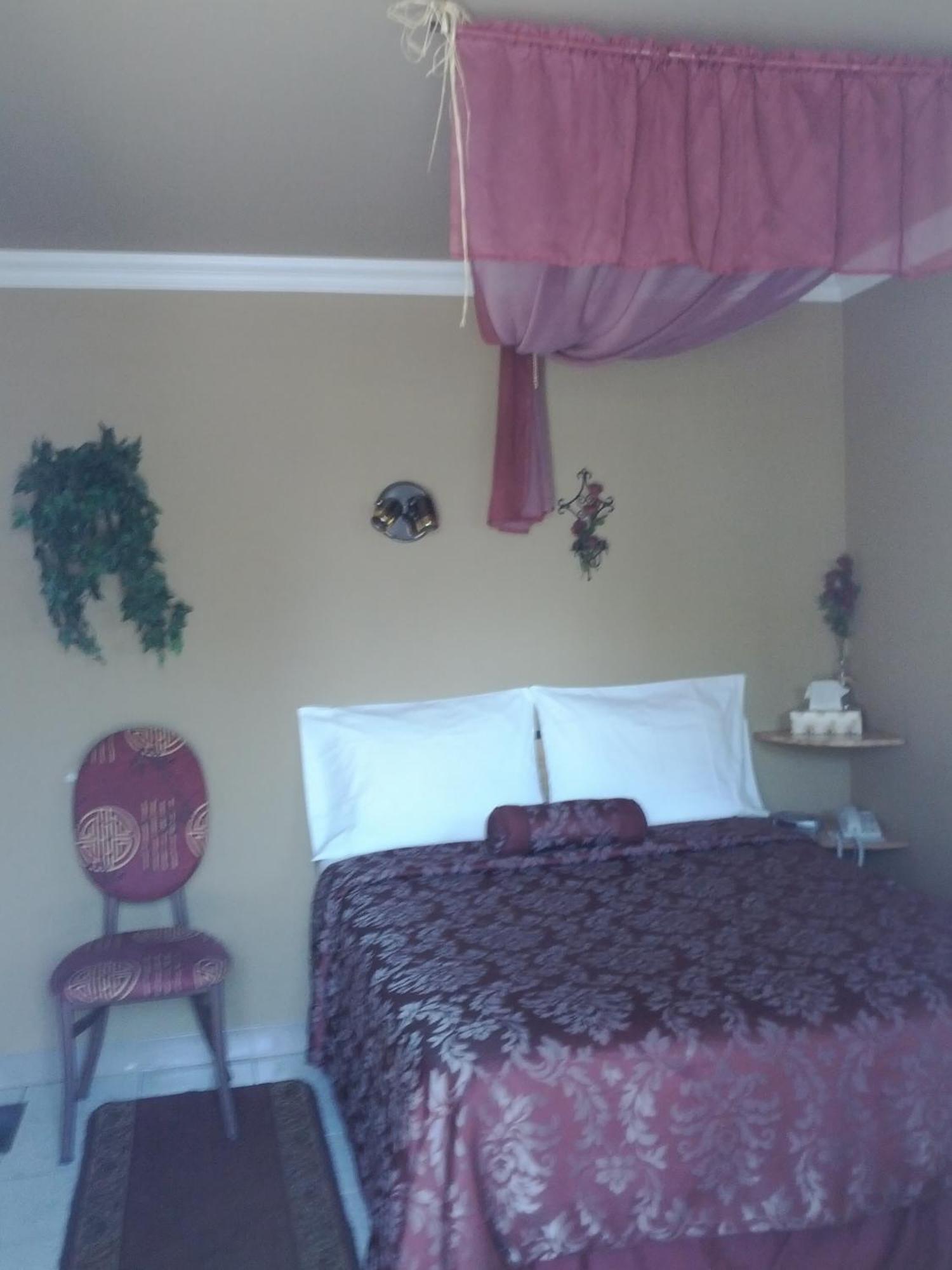 Motel Montgolfiere Jp Saint-Jean-sur-Richelieu Exteriör bild