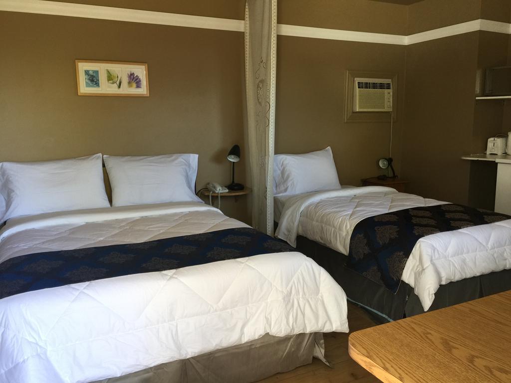 Motel Montgolfiere Jp Saint-Jean-sur-Richelieu Exteriör bild
