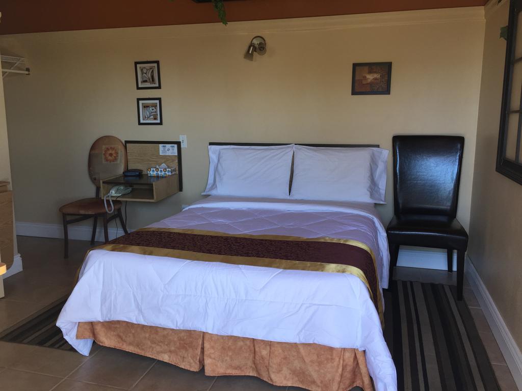 Motel Montgolfiere Jp Saint-Jean-sur-Richelieu Exteriör bild