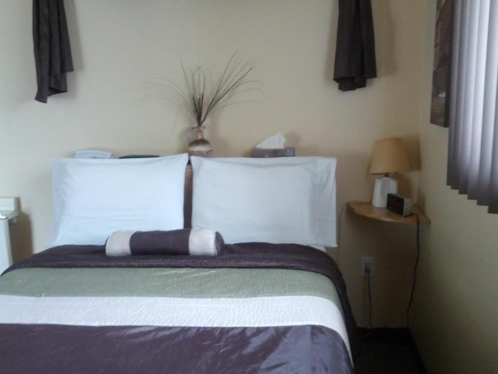 Motel Montgolfiere Jp Saint-Jean-sur-Richelieu Rum bild